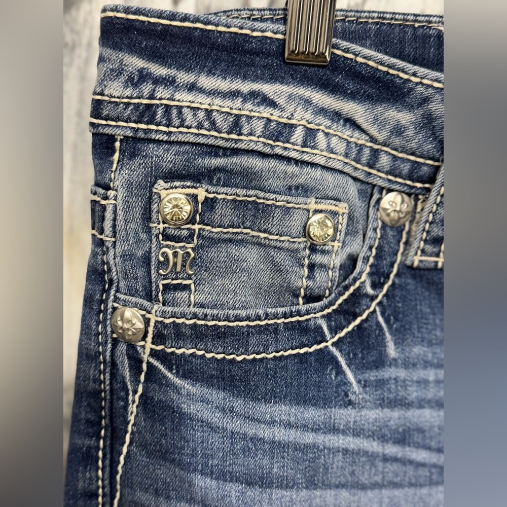 Miss Me Mid-Rise Bootcut Jeans Size 28x32 - Picture 6 of 11